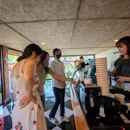 Apple House & Coffee Hotel Ba Rịa Eksteriør billede