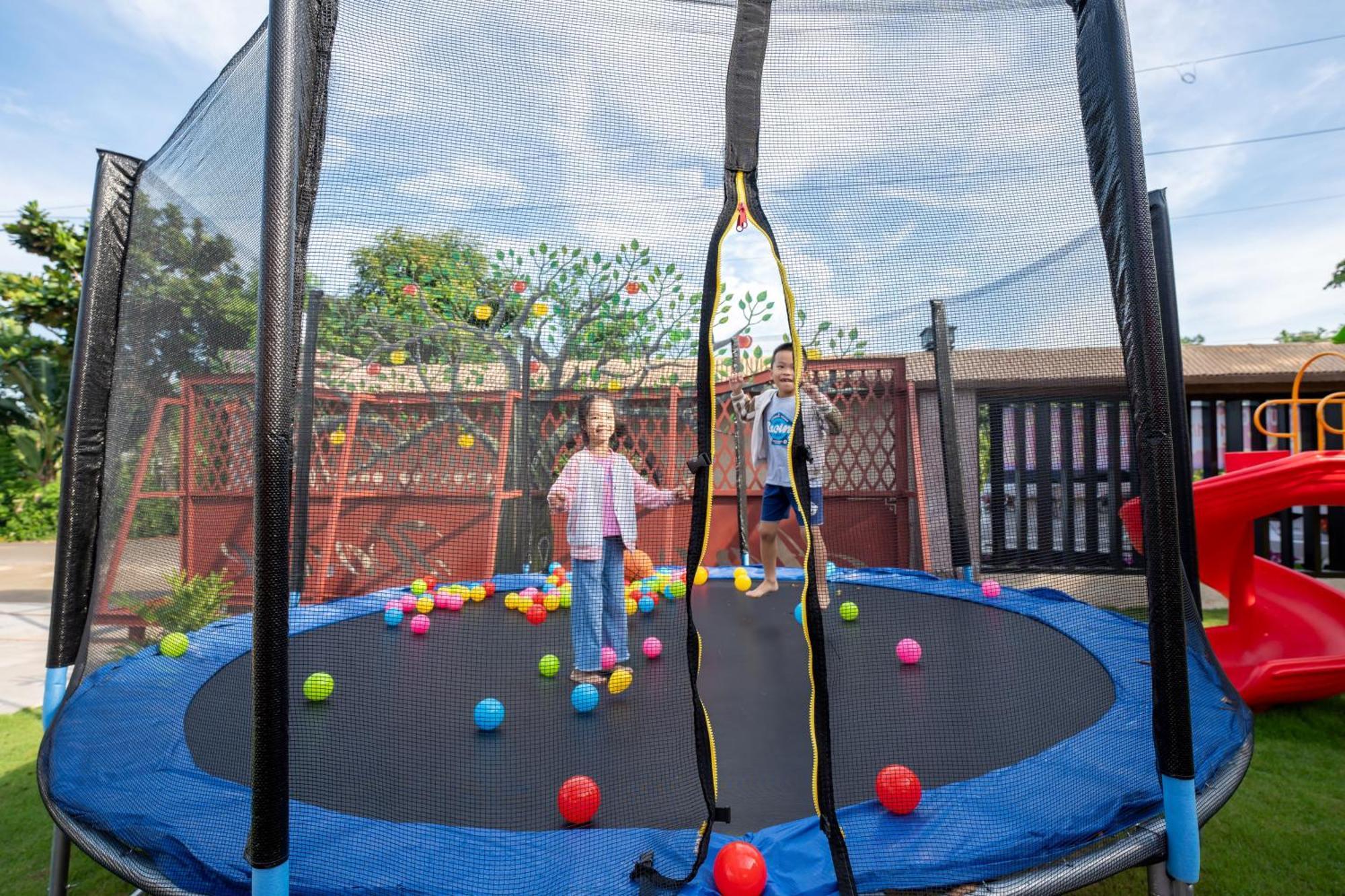 Apple House & Coffee Hotel Ba Rịa Eksteriør billede