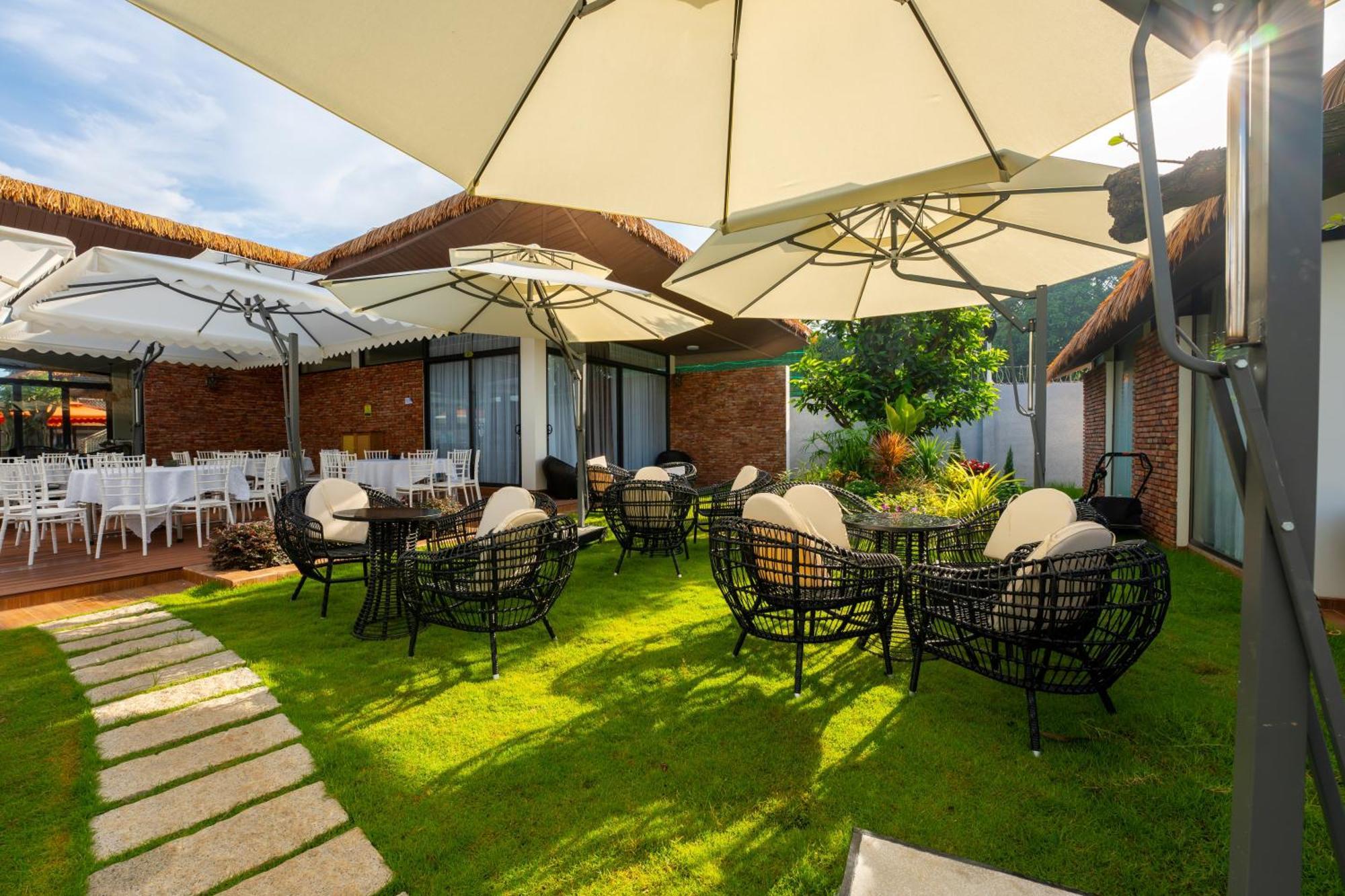 Apple House & Coffee Hotel Ba Rịa Eksteriør billede